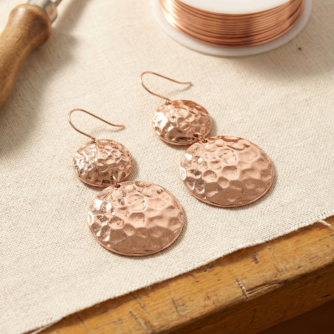 Boucles d'oreilles en cuivre de Velisse Paris pour le Solstice
