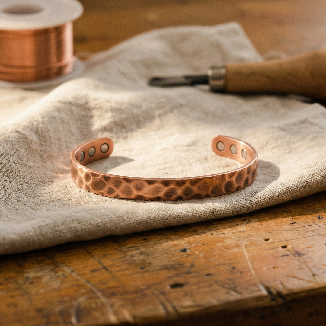 Bracelet en cuivre de Velisse Paris